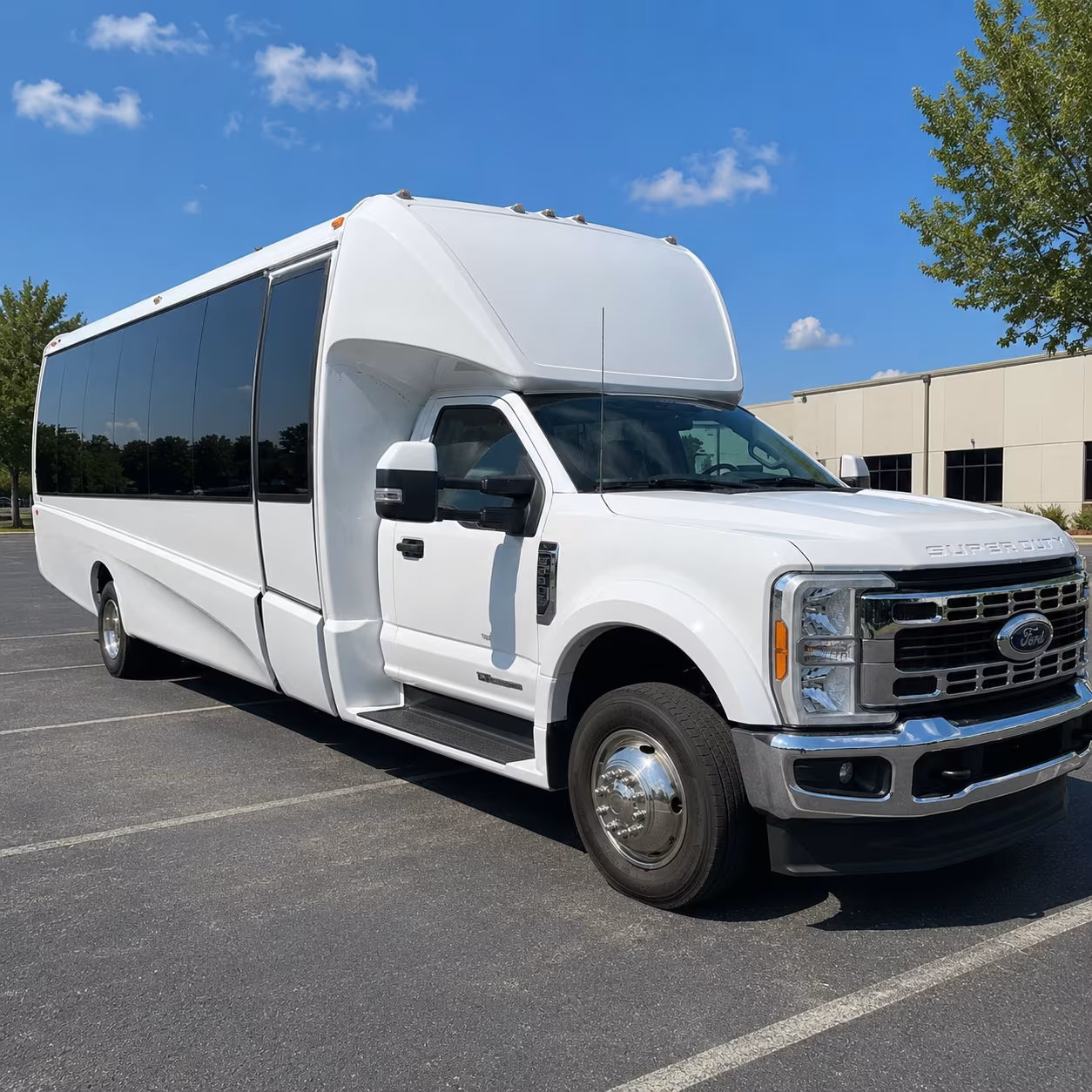 airport transfer buses for corporate groups flying through southwest florida