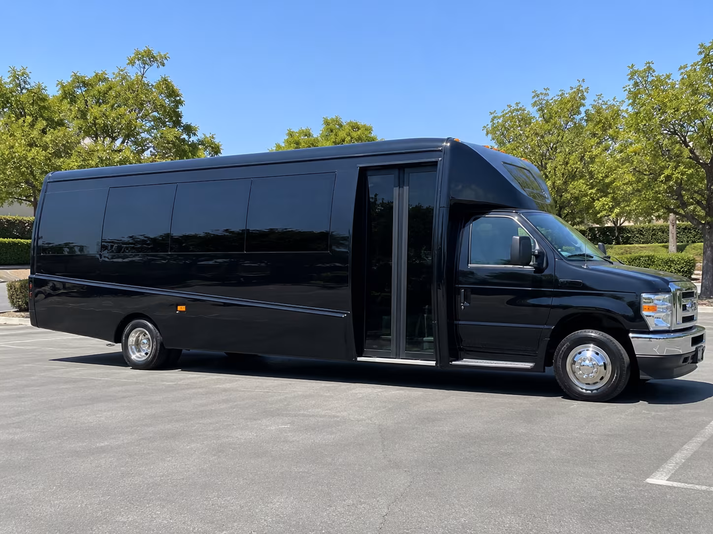 buses for north port field trips to fort myers and lee county