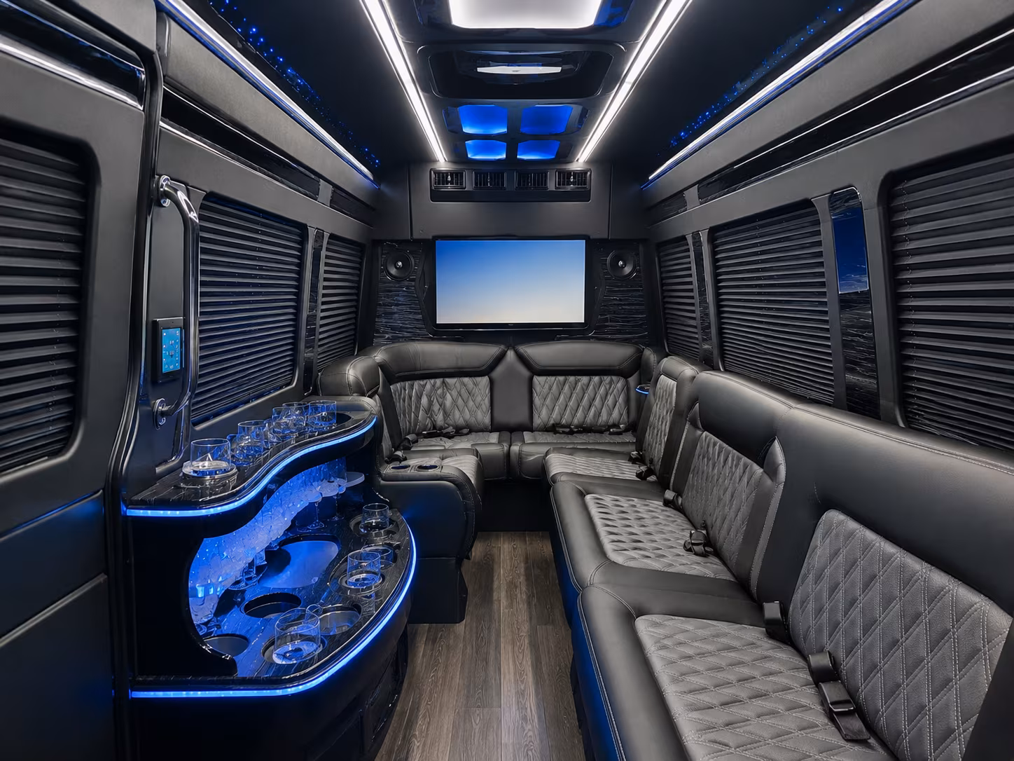 hotel to venue shuttle buses for corporate groups staying near north port