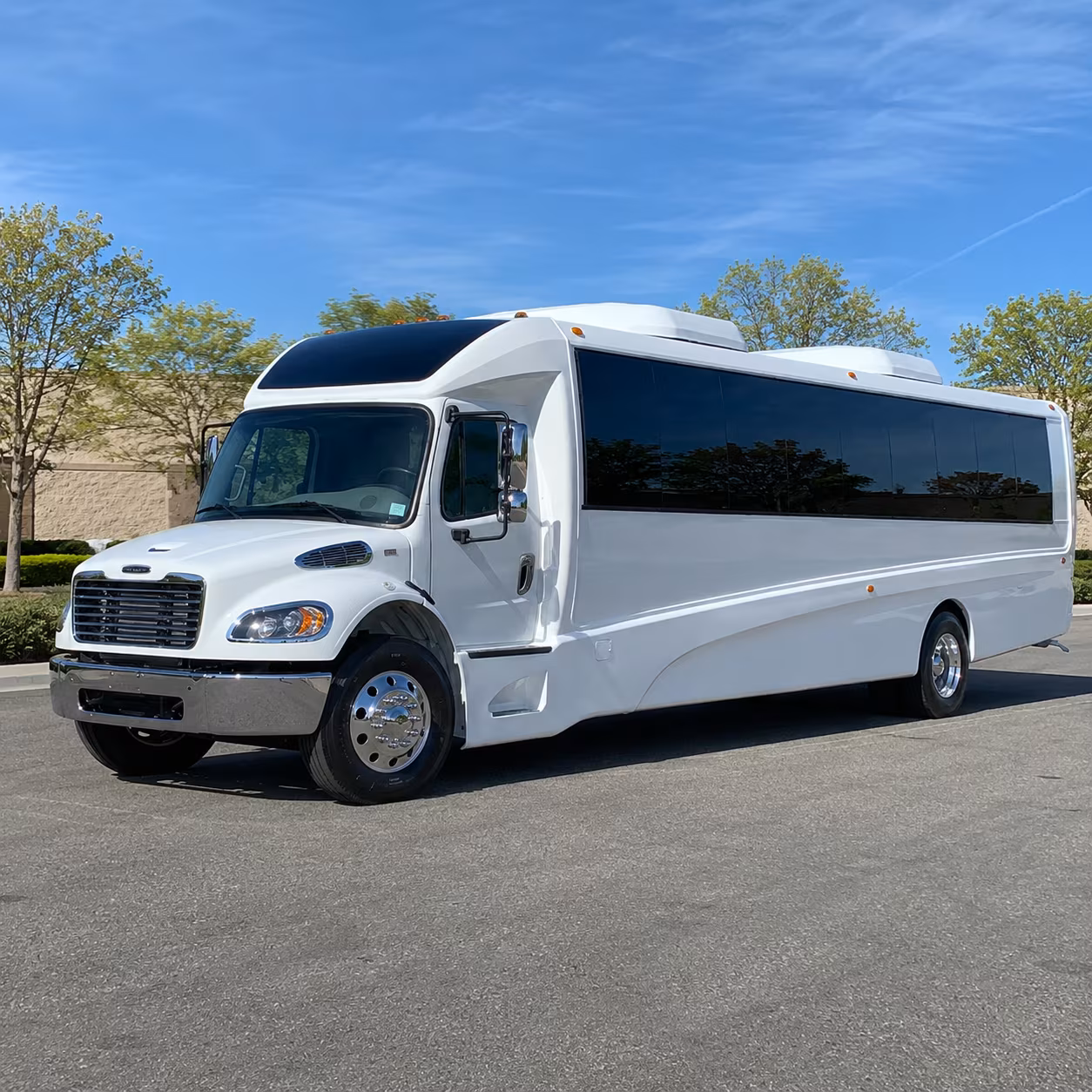 north port 28 passenger minibus